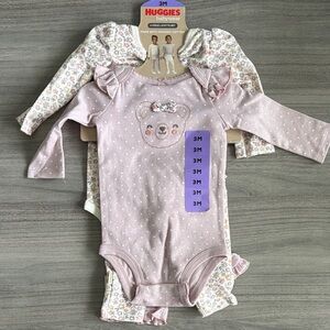 Huggies Polka-Dot Bear 4-Piece Layette Set (3M)